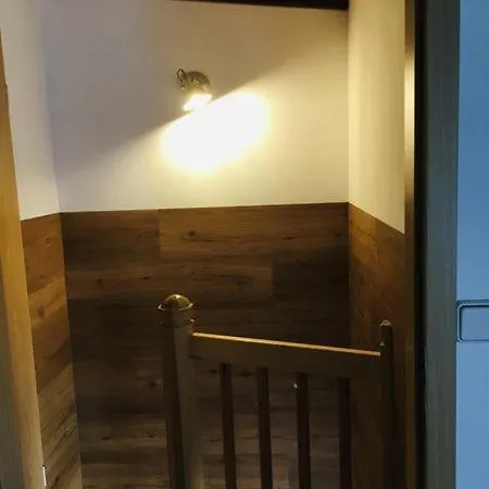 In Kahnsdorf - Hainer - Suedlich Von Leipzig - In Ruhiger Lage Apartment Neukieritzsch