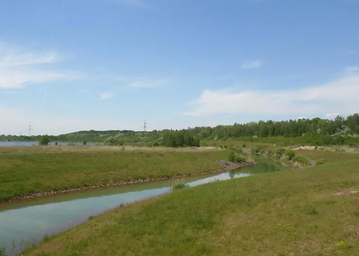 In Kahnsdorf - Hainer - Suedlich Von Leipzig - In Ruhiger Lage شقة Neukieritzsch