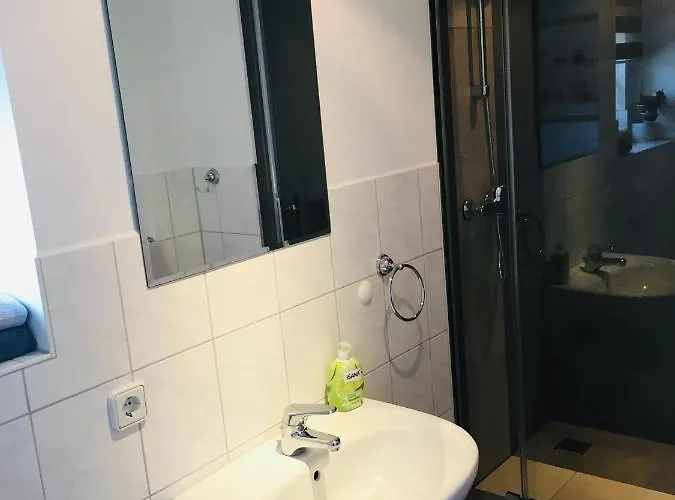 In Kahnsdorf - Hainer - Suedlich Von Leipzig - In Ruhiger Lage شقة