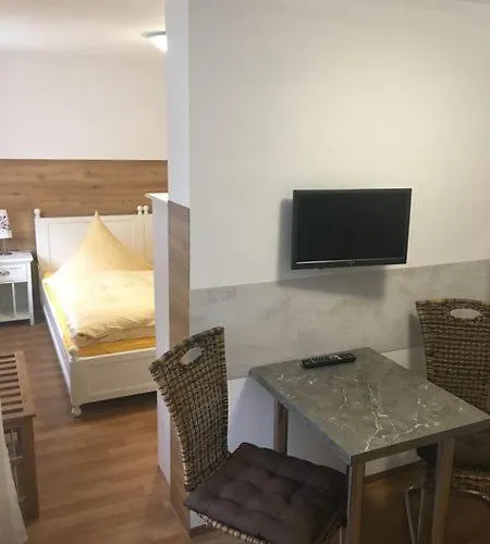 In Kahnsdorf - Hainer - Suedlich Von Leipzig - In Ruhiger Lage *