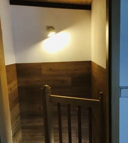 In Kahnsdorf - Hainer - Suedlich Von Leipzig - In Ruhiger Lage شقة Neukieritzsch