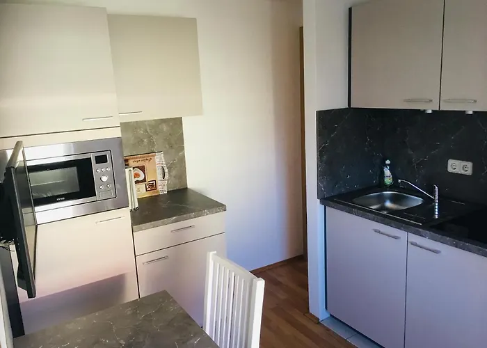 شقة In Kahnsdorf - Hainer - Suedlich Von Leipzig - In Ruhiger Lage Neukieritzsch