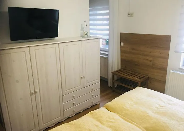 In Kahnsdorf - Hainer - Suedlich Von Leipzig - In Ruhiger Lage شقة *